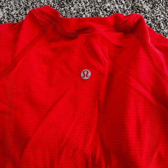 Red Lululemon x peloton run swiftly long Sleeve Shirt - Picture 5 of 5